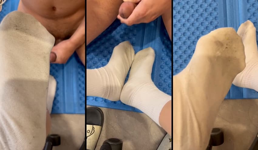 KA25090351_풋조건녀_흰양말.스타킹_패티쉬__더러운_양말에_정액싸기-2_sexkbj